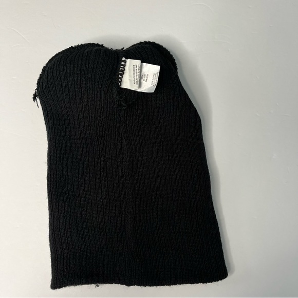 Friends TV Show Knit Winter Hat Beanie With Pom - Picture 3 of 4